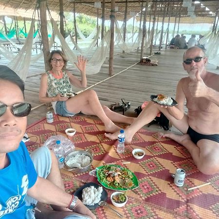 Dolphin Home Stay New Kratie Exterior photo